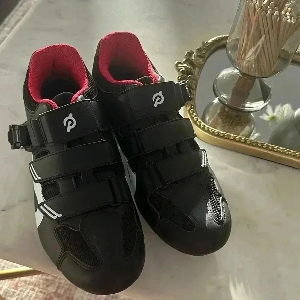 PELOTON SHOES SIZE 39‎